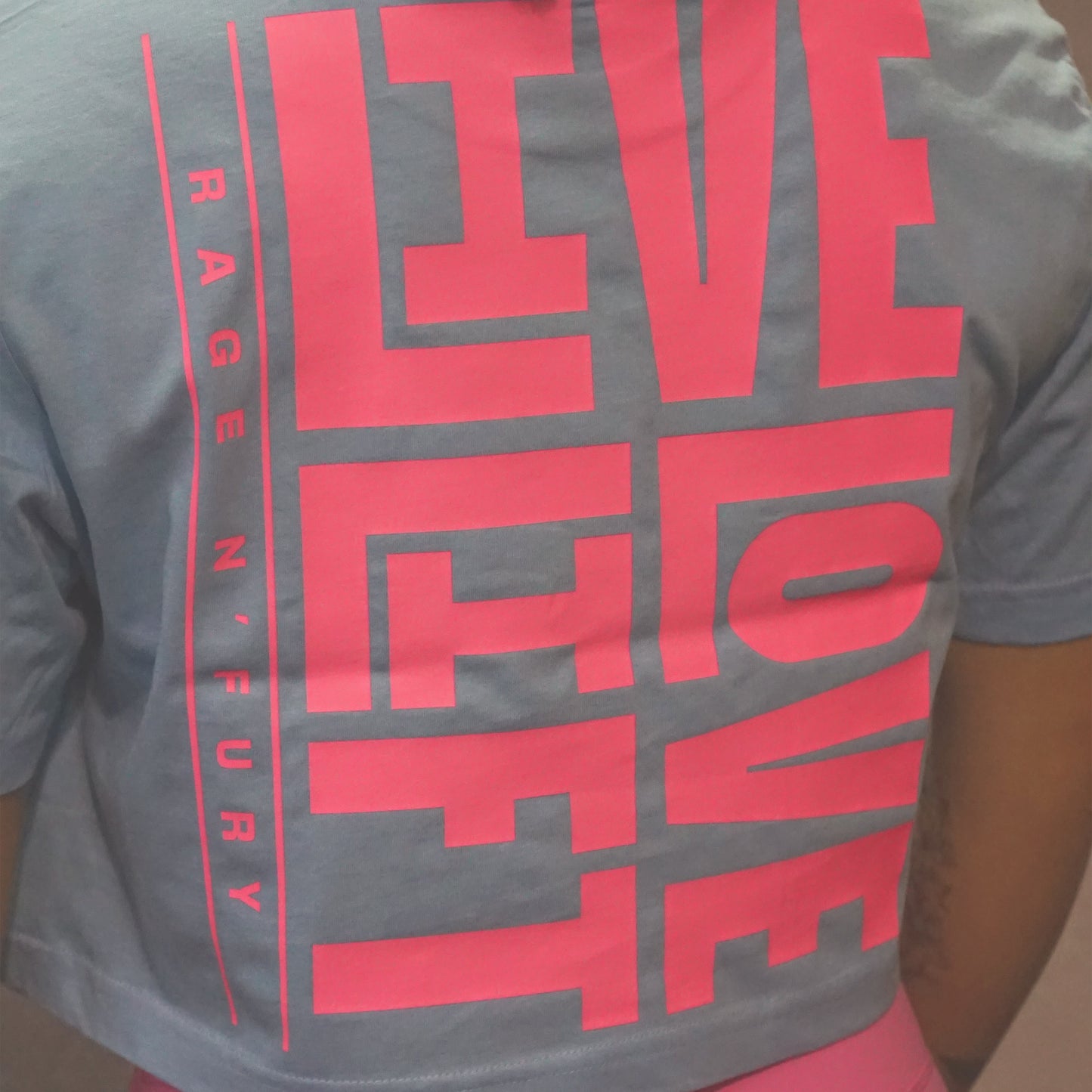 
                  
                    Tshirt Crop Bleu LOVE
                  
                