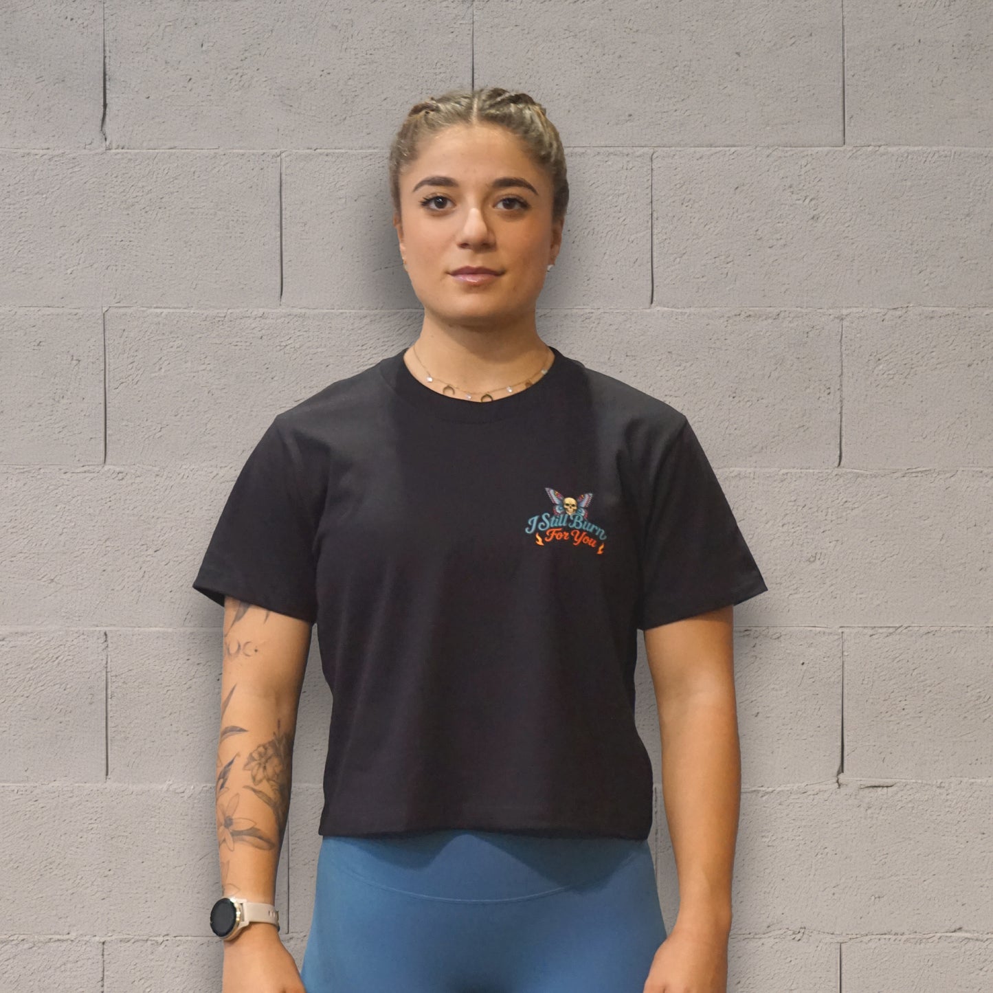 
                  
                    Tshirt Crop BURNING WINGS
                  
                