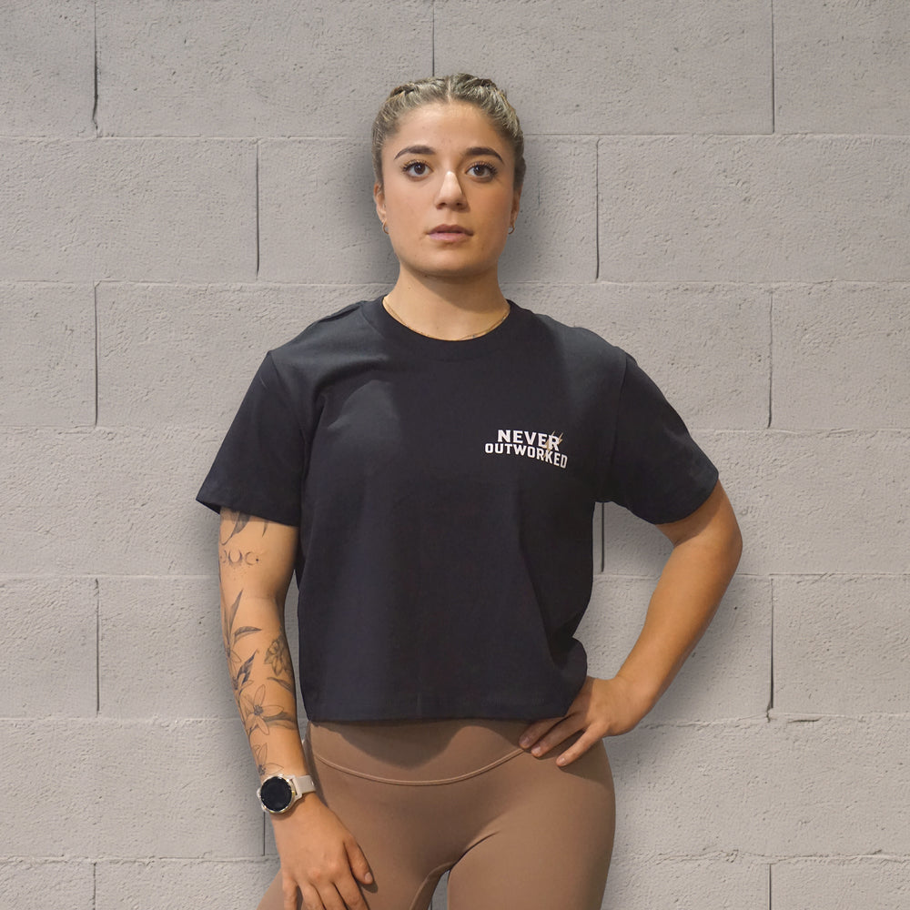 
                  
                    Tshirt Crop OUTWORKED
                  
                