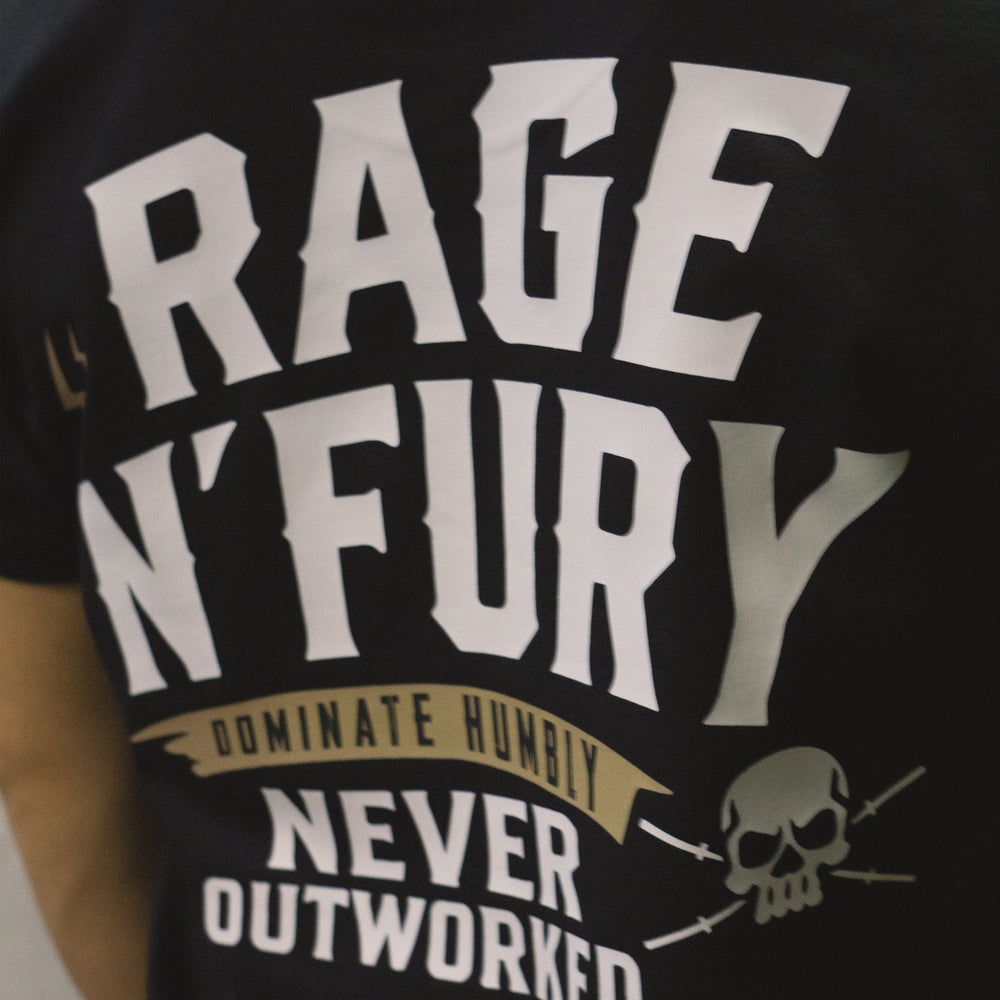 
                  
                    Tshirt Crop OUTWORKED
                  
                