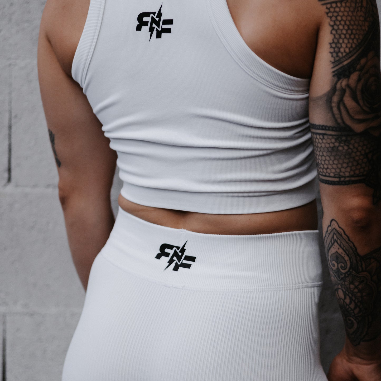 
                  
                    Legging CONQUEST Blanc
                  
                