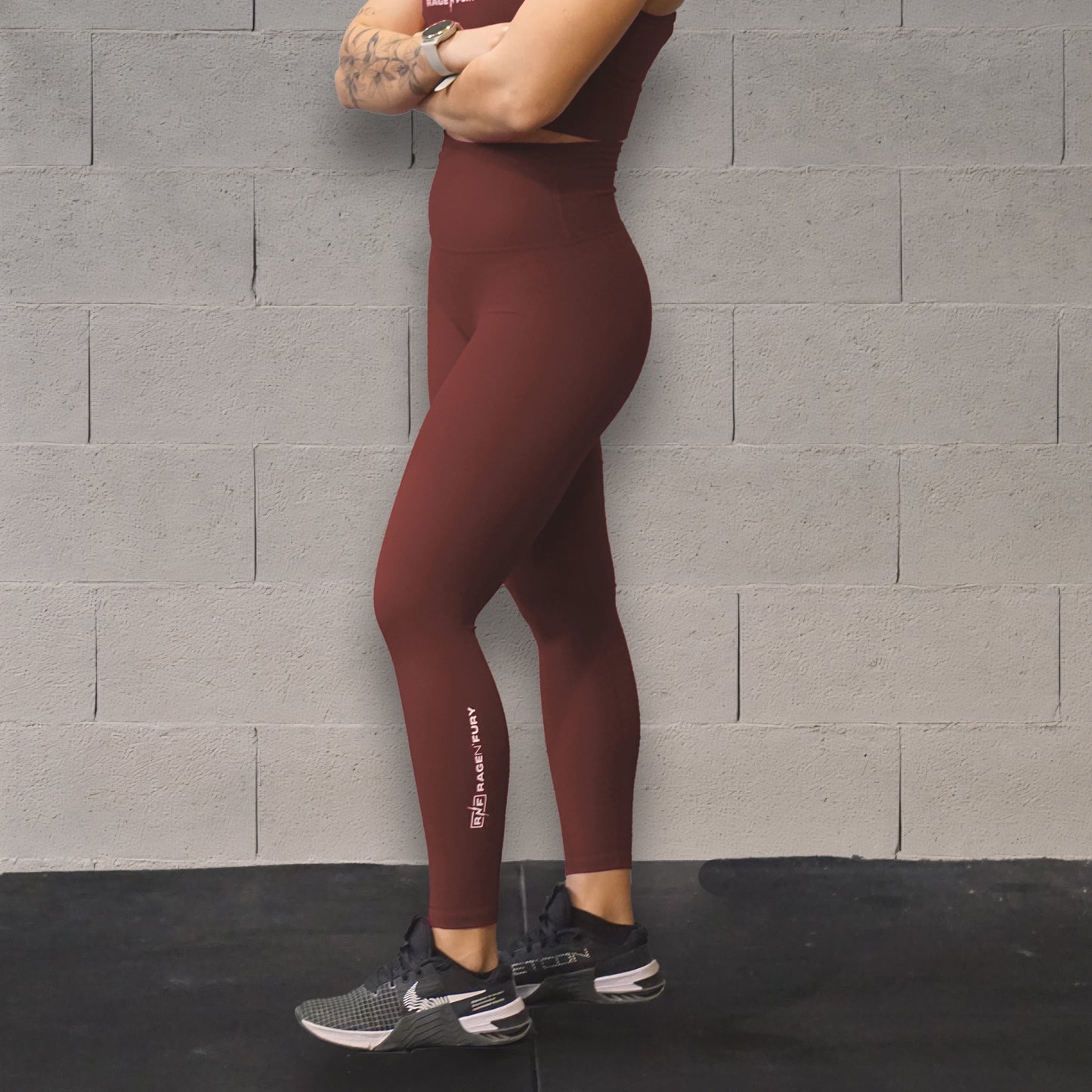 
                  
                    Legging Red Brown POWER BLOOM
                  
                
