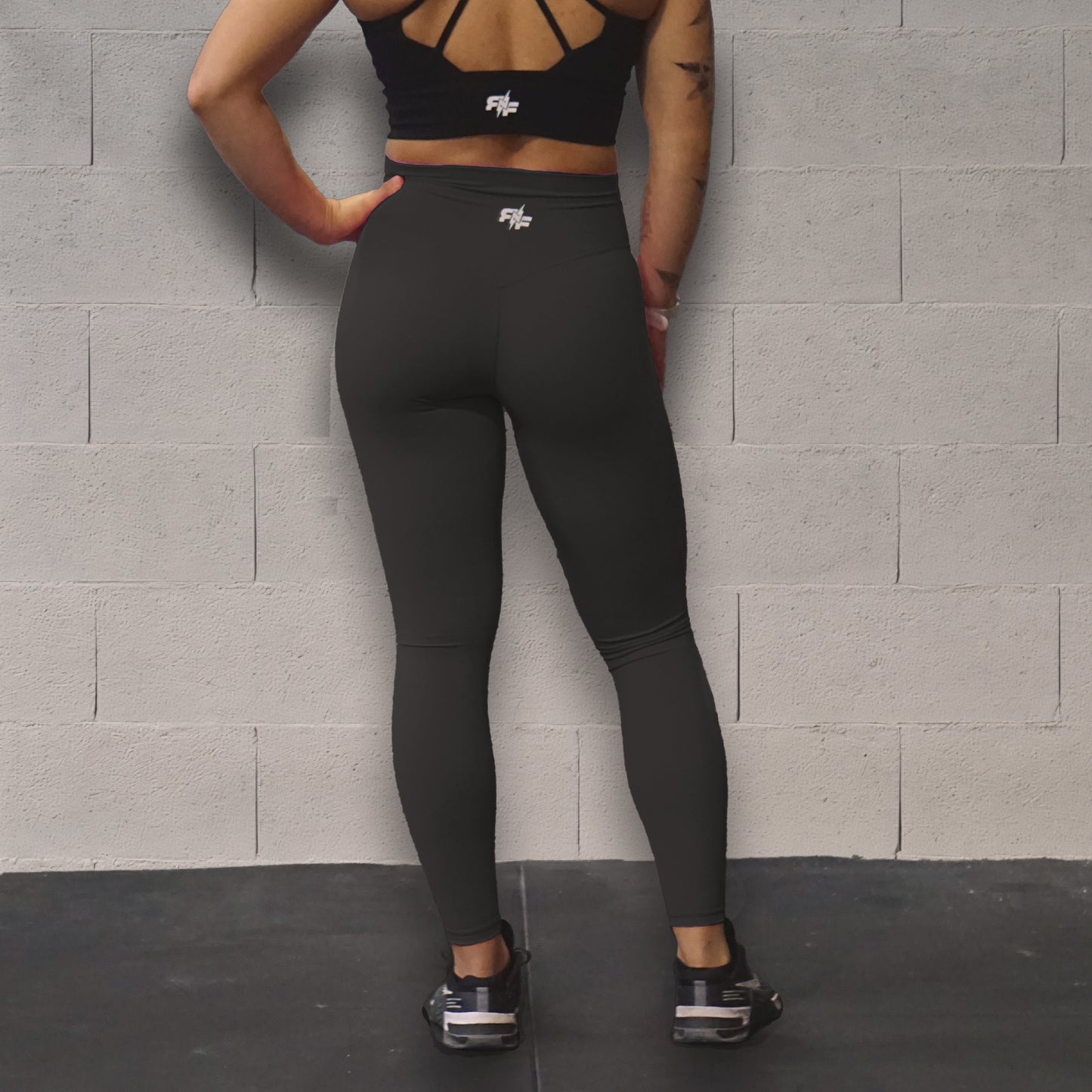 
                  
                    Legging Noir POWER BLOOM
                  
                