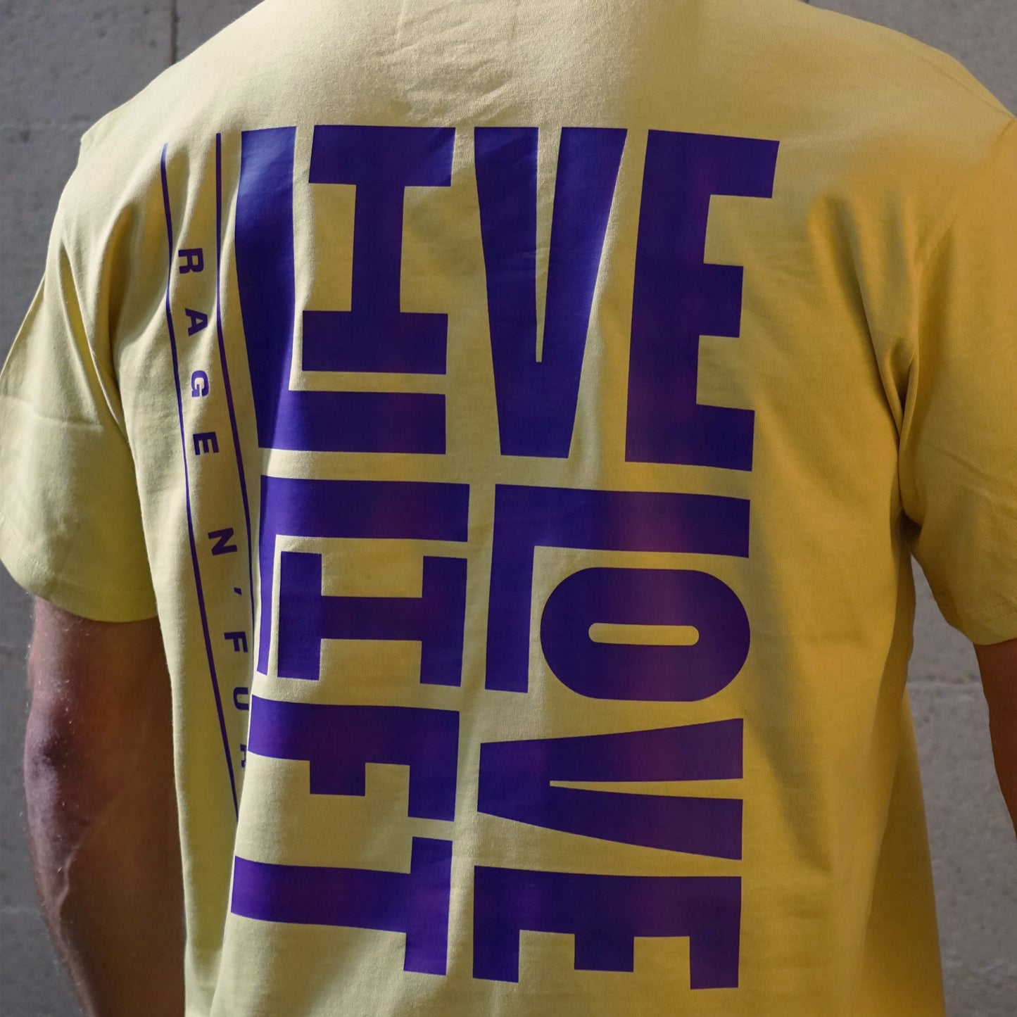 
                  
                    Tshirt Oversize Unisex  Jaune Love
                  
                