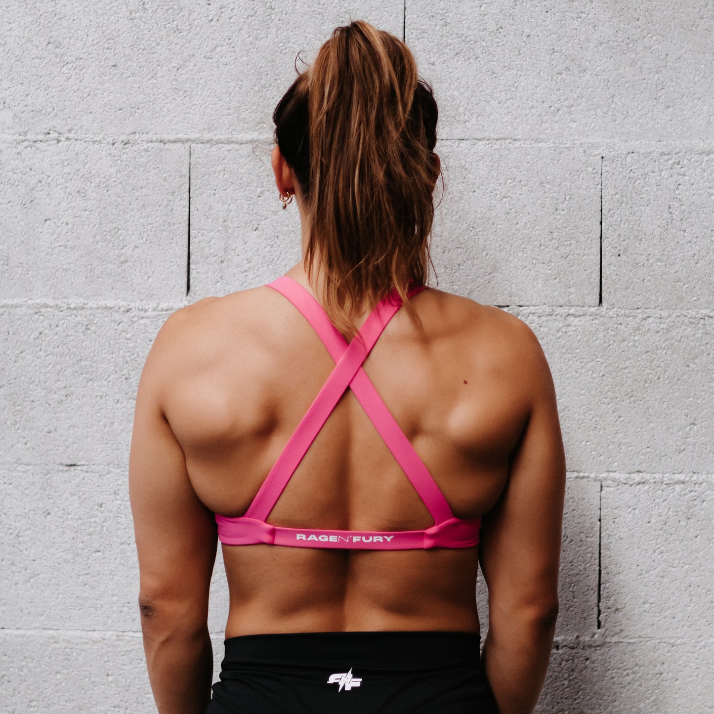 
                  
                    Brassière LYLA rose rouge
                  
                