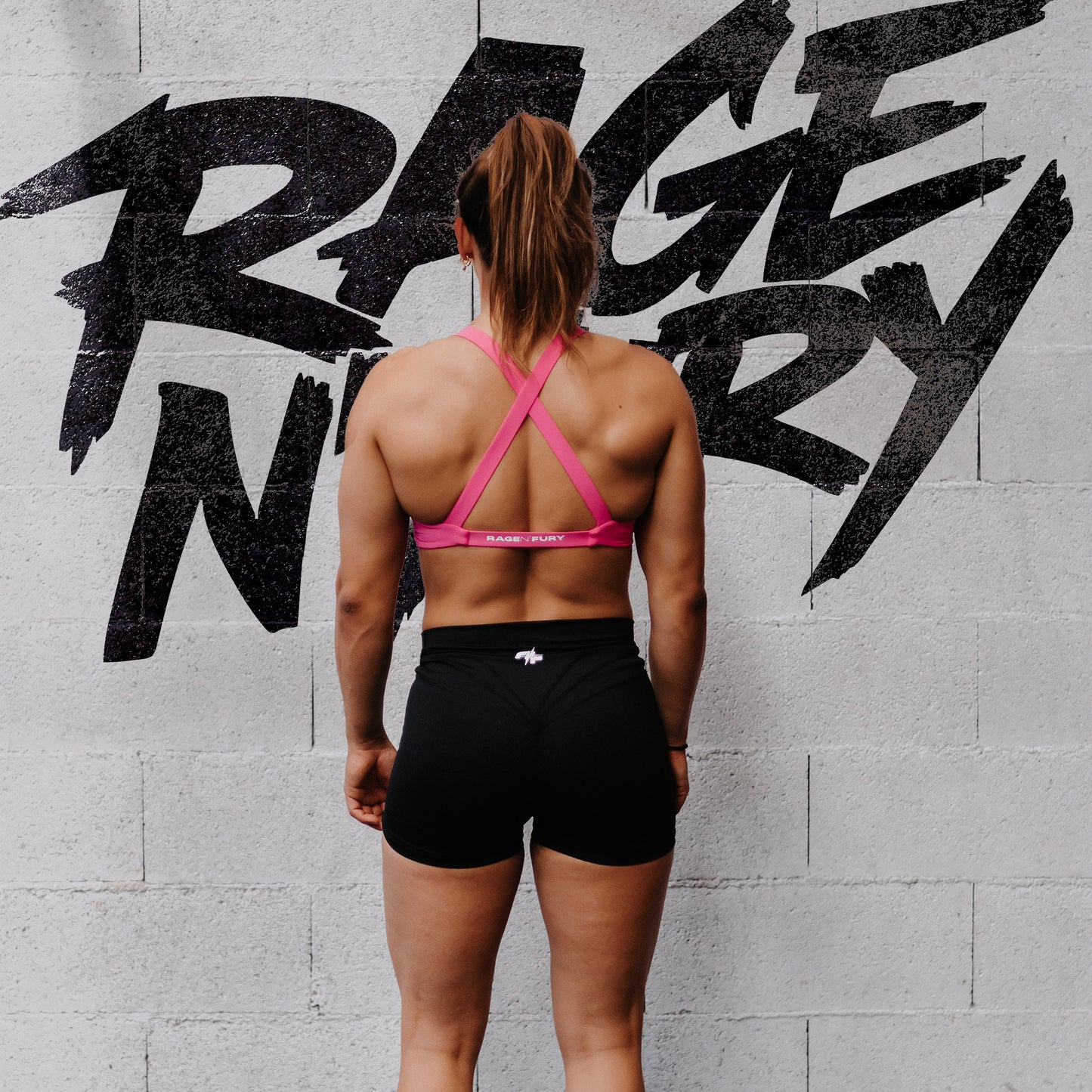 
                  
                    Brassière LYLA rose rouge
                  
                